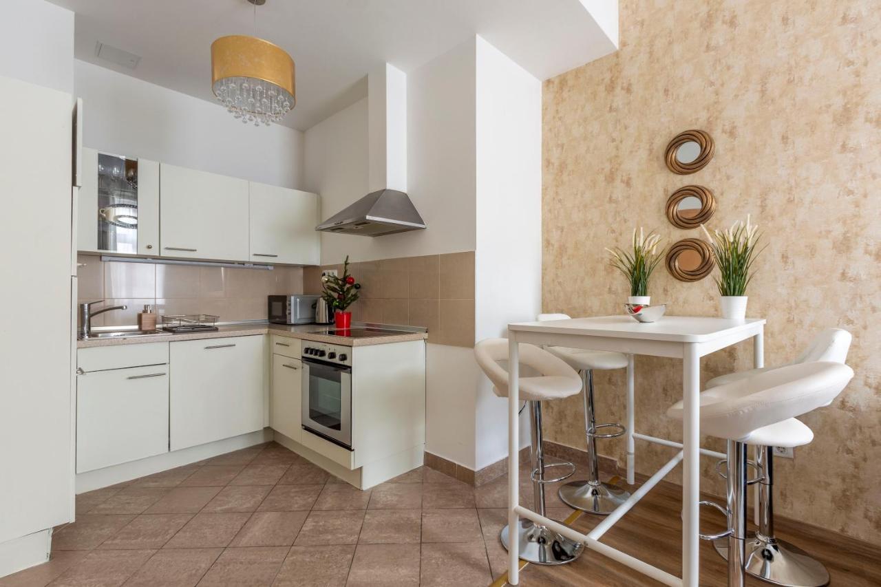 Explore Budapest From A Luxurious Cozy Apartment エクステリア 写真
