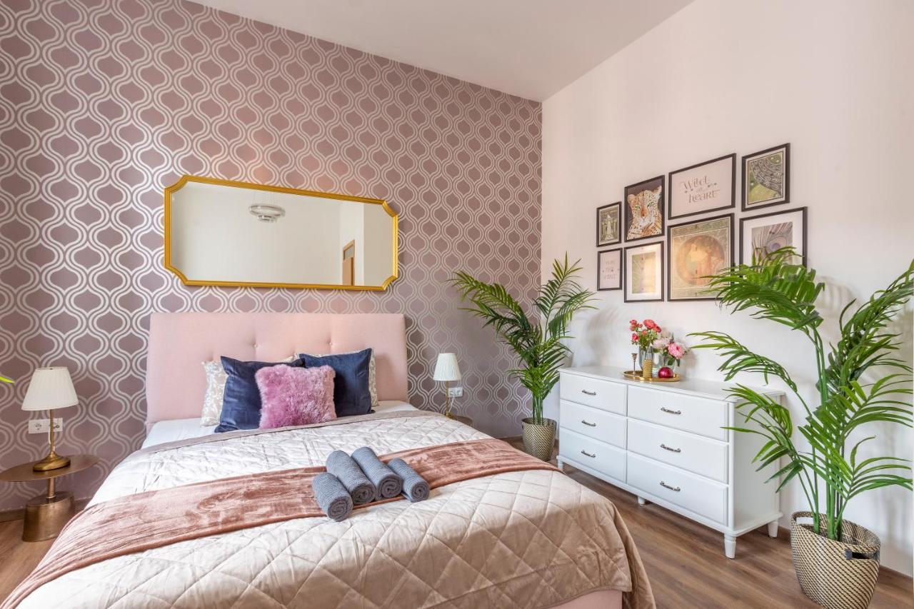 Explore Budapest From A Luxurious Cozy Apartment エクステリア 写真